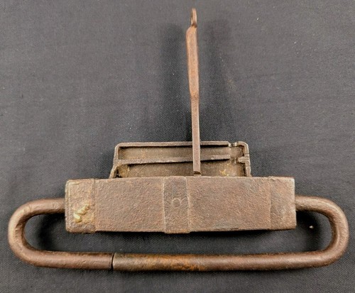Antico lucchetto puzzle lock